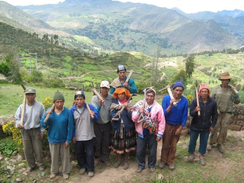 80% DE LA PEA EN POBREZA EXTREMA SE DEDICA A ACTIVIDADES PRIMARIAS