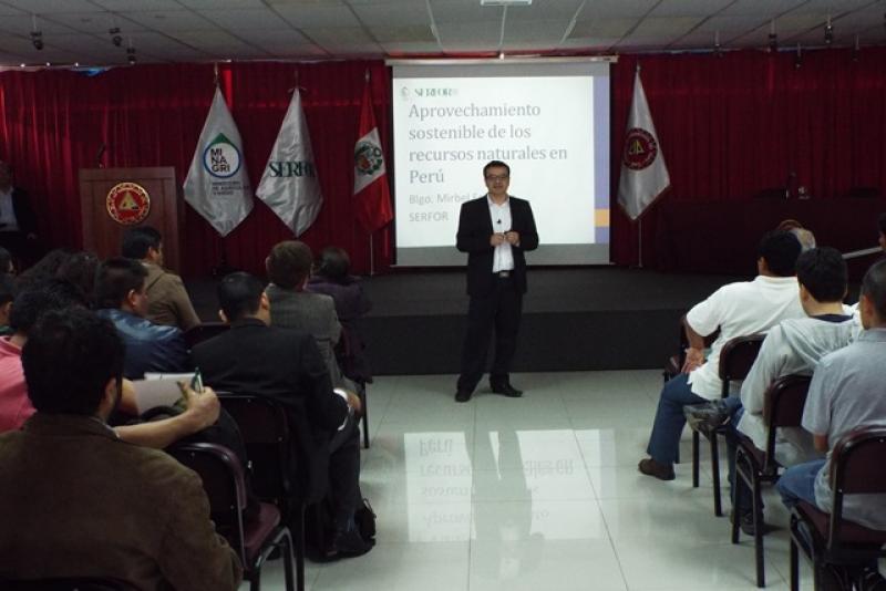 CAPACITAN A PROFESIONALES EN EL BUEN MANEJO DEL BOSQUE PARA SER REGENTES