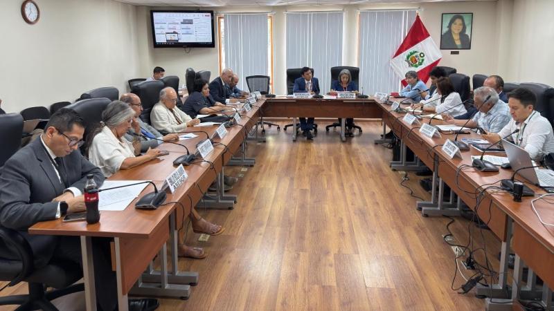 Comisión Agraria del Congreso realizó mesa de trabajo para analizar impacto de OVM en la agricultura y la sociedad