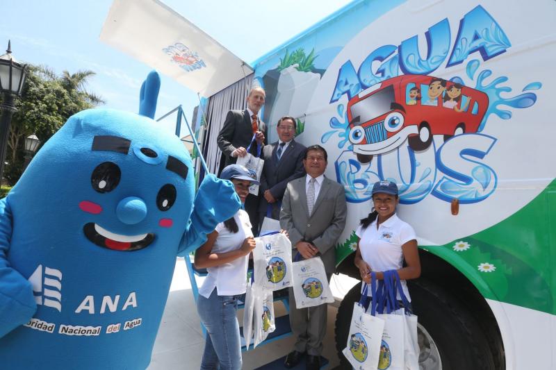 INAUGURAN SEMANA DEL AGUA 2015 CON FIRMA DE ‘COMPROMISO POR EL AGUA’