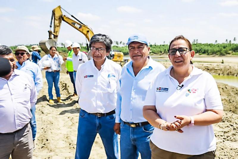 Midagri supervisó trabajos de descolmatación del río Piura