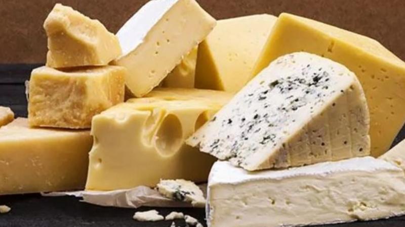 Perú cuenta con más de 388.450 productores lácteos de agricultura familiar que participan en la cadena productiva del queso