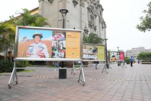 Inauguran exposición fotográfica "La Agricultura Familiar del bicentenario"