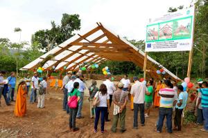 Instalan módulos para post cosecha y sistema de riego para cultivos de cacao en el VRAEM