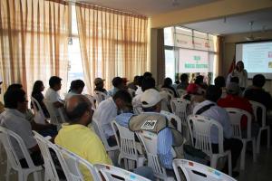 TALLER PARA PRODUCTORES DE CAFÉ Y CACAO SE REALIZÓ EN EL VRAEM